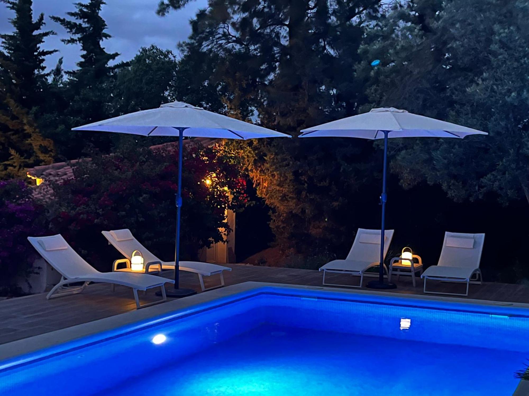 Arriba Stijlvol Appartement Met Zwembad En Tuin كونيل ذي لا فرونتيرا المظهر الخارجي الصورة